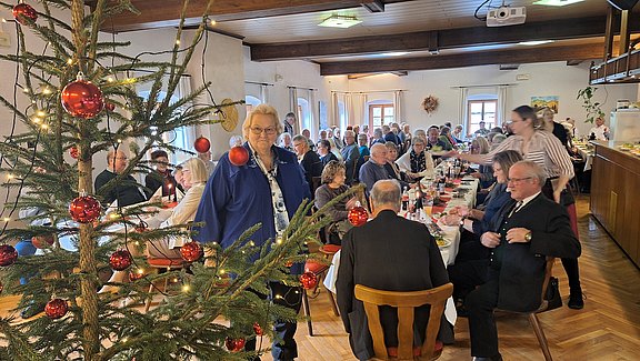 Weihnachtsfeier_2025__7_.jpg  